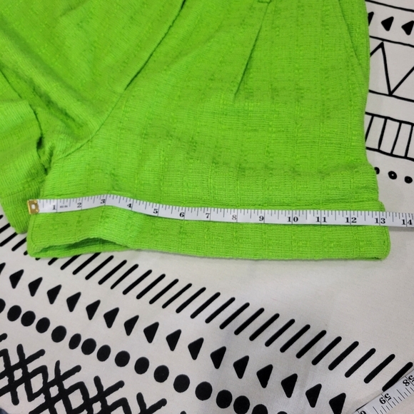 NWOT ROYALTY Women's Tweed shorts Fully lined thick fabric by Maluma Size 2 - Picture 7 of 9